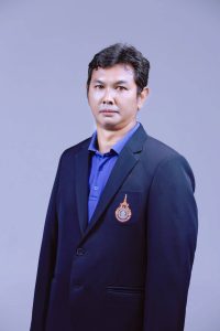 หัวหน้างานพนักงานเกษตรพื้นฐาน นายกฤษณะ